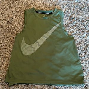 Nike Dry-Fit Cropped Tank